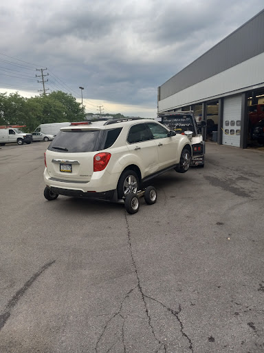 Auto Parts Store «Pep Boys Auto Parts & Service», reviews and photos, 6581 Steubenville Pike, Crafton, PA 15205, USA