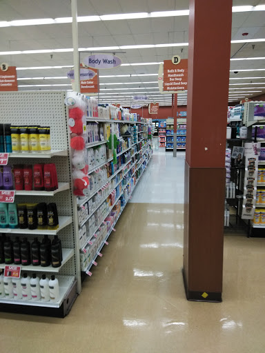 Supermarket «Giant Eagle Supermarket», reviews and photos, 2650 Constitution Blvd, Beaver Falls, PA 15010, USA