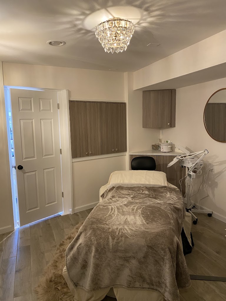 Polish & Glow Skin Care 11764