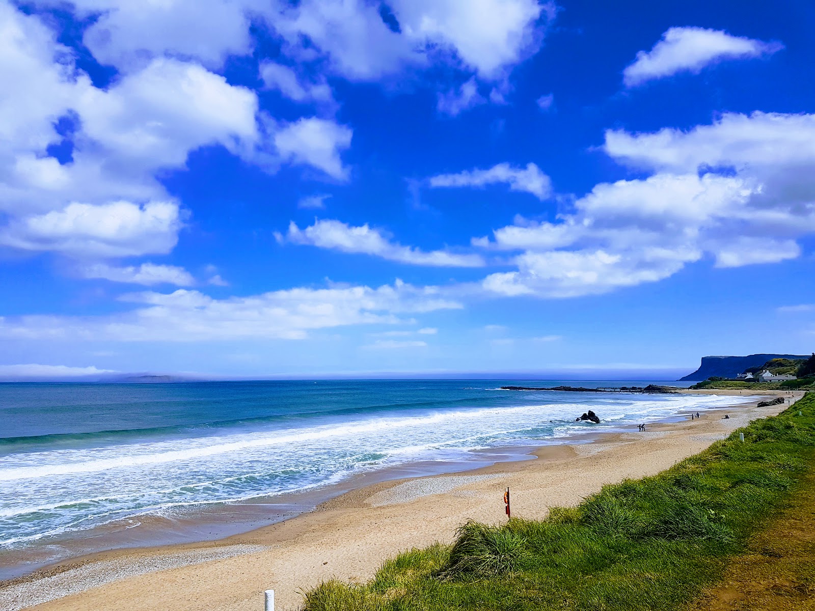 Zdjęcie Ballycastle Beach - dobre miejsce przyjazne zwierzętom domowym na wakacje