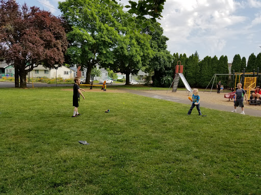 Park «Kern Park», reviews and photos, SE 67th Ave & Center St, Portland, OR 97206, USA