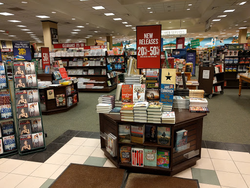 Book Store «Barnes & Noble», reviews and photos, 1291 Promenade Pl, Eagan, MN 55121, USA