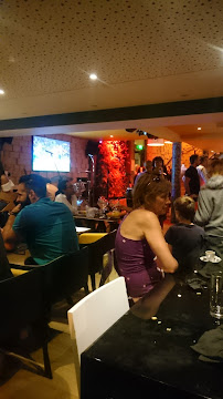 Atmosphère du Moom Restaurant & Bar à Six-Fours-les-Plages - n°14