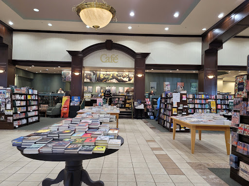 Book Store «Barnes & Noble», reviews and photos, 3102 Northline Ave, Greensboro, NC 27408, USA