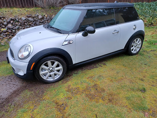 Used Car Dealer «Definitive Motors», reviews and photos, 203 116th Ave NE, Bellevue, WA 98004, USA