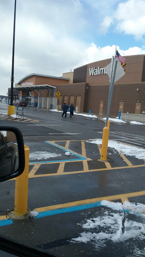 Department Store «Walmart Supercenter», reviews and photos, 4380 N Leavitt Rd, Lorain, OH 44053, USA