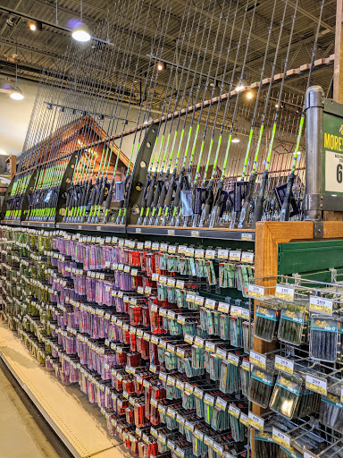 Sporting Goods Store «Bass Pro Shops», reviews and photos, 4500 Baldwin Rd, Auburn Hills, MI 48326, USA