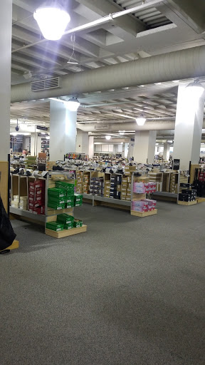 Shoe Store «DSW Designer Shoe Warehouse», reviews and photos, 7 Neponset St, Worcester, MA 01606, USA