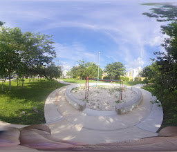 Los Lirios Park photo