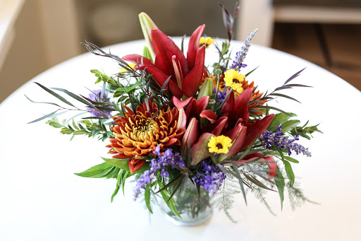 Florist «Village Flower Basket-Gardens», reviews and photos, 1090 River Rd, Granville, OH 43023, USA