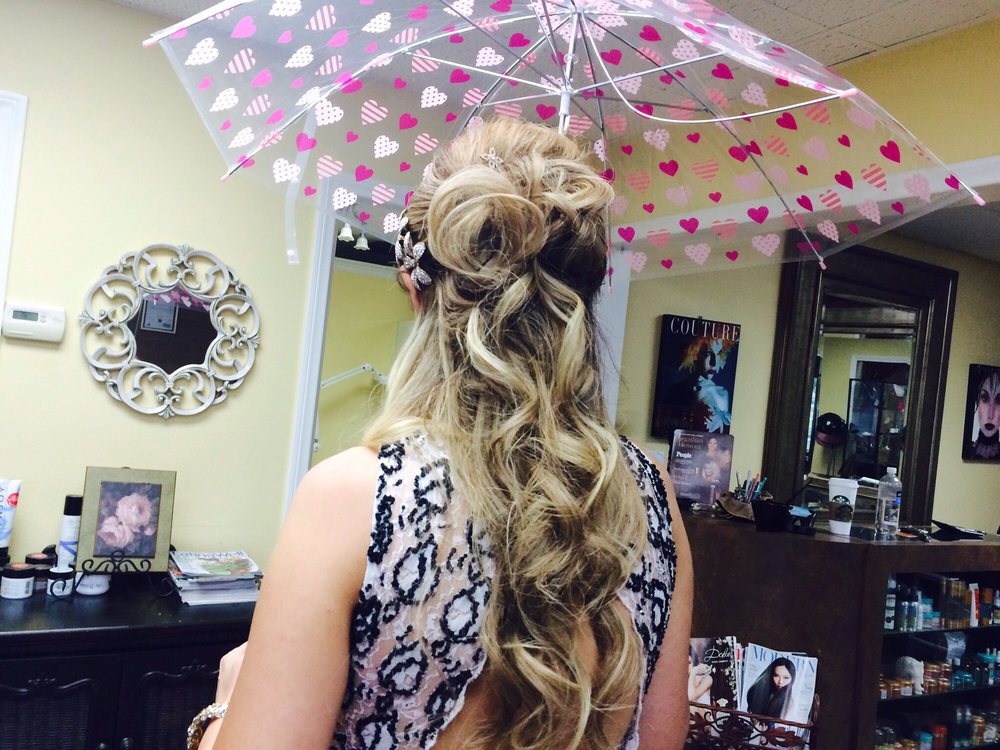 Ariarad Beauty Salon 92614