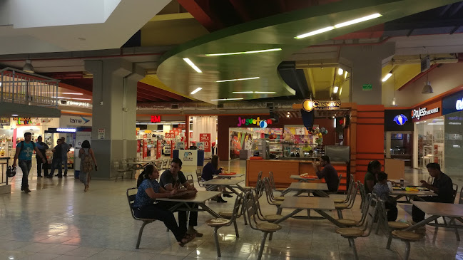 Centro Comercial Multiplaza - Centro comercial