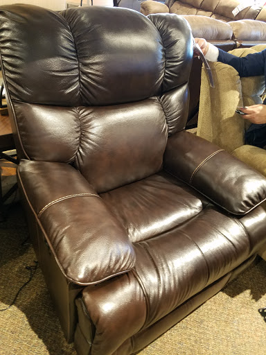 Furniture Store «Gardner-White Furniture», reviews and photos, 4400 E 14 Mile Rd, Warren, MI 48092, USA