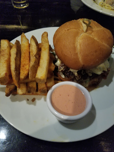 Bar «Jackpot Bistro», reviews and photos, 1652 NW Fairview Dr, Gresham, OR 97030, USA