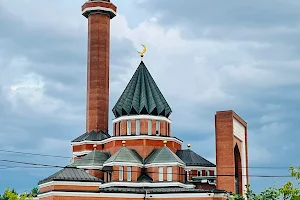 Мемориальная мечеть image