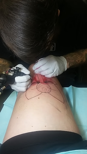 Tattoo Shop «Trilogy Tattoos», reviews and photos, 10312 Bloomingdale Ave, Riverview, FL 33569, USA