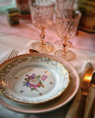 En Petit Comité location de vaisselle vintage à Franqueville-Saint-Pierre