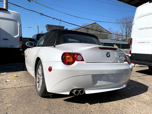 Auto Body Shop «Maaco Collision Repair & Auto Painting», reviews and photos, 1652 S 2nd St, Plainfield, NJ 07063, USA