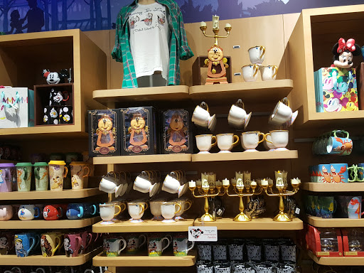 Toy Store «Disney Store», reviews and photos, 1540 Broadway, New York, NY 10036, USA