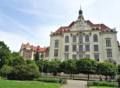 Základní škola a mateřská škola Lyčkovo náměstí v Praze