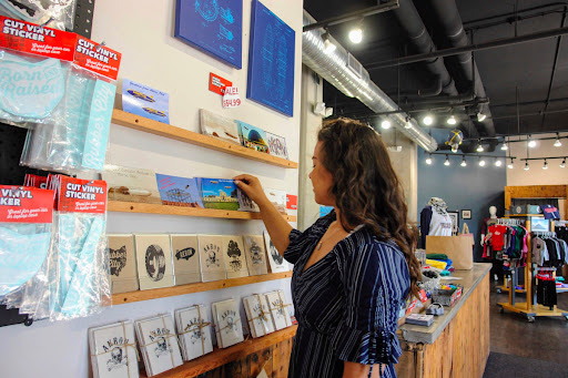 Clothing Store «Rubber City Clothing», reviews and photos, 18 N High St, Akron, OH 44308, USA