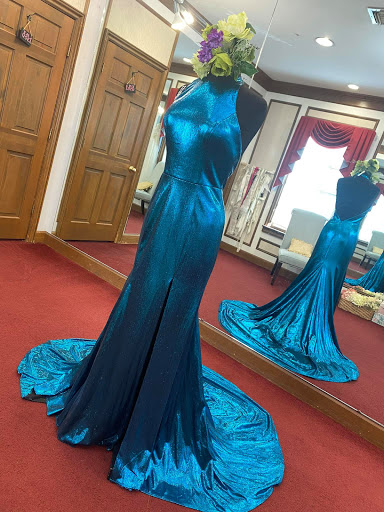 Bridal Shop «Andrews Bridal Shoppe & Tuxedo Central», reviews and photos, 2806 Montgomery Hwy, Dothan, AL 36303, USA