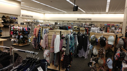 Department Store «Nordstrom Rack Glendale Fashion Center», reviews and photos, 227 N Glendale Ave, Glendale, CA 91206, USA
