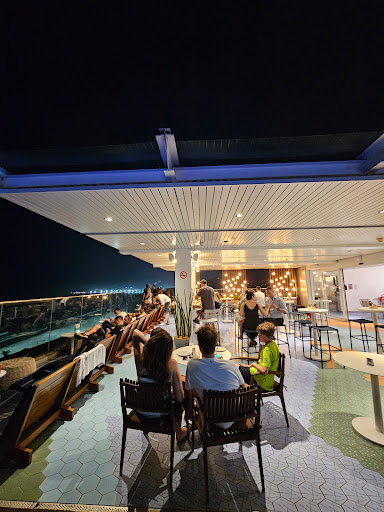 Logo da empresa - Sky Leme | Rooftop & Lounge