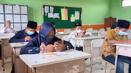 Ruang kelas - SMP Islam Sabilurrosyad Malang
