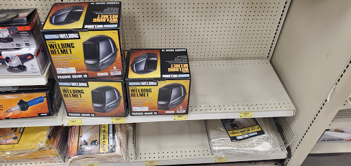 Hardware Store «Harbor Freight Tools», reviews and photos, 3400 Rogers Ave STE 100, Fort Smith, AR 72903, USA