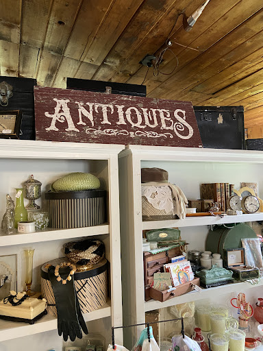 Gift Shop «Hitching Post Gifts & Old Str», reviews and photos, 15894 US-68, Benton, KY 42025, USA