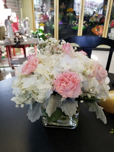 Florist «Hillside Florist & Gifts», reviews and photos, 888 Main St, Woburn, MA 01801, USA