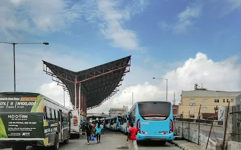 Obalende Bus Park image