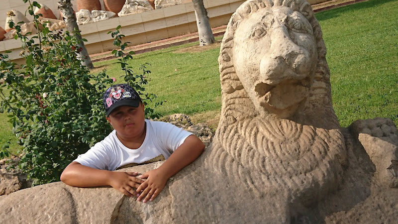 Konyaaltı Travel logo