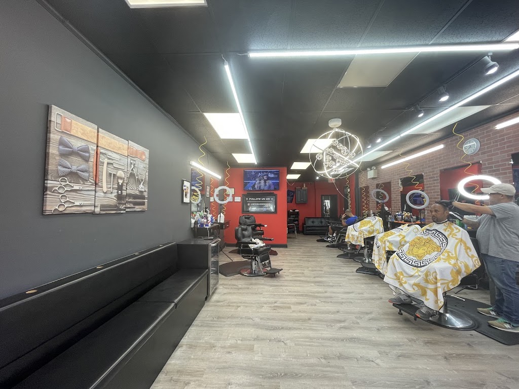 kev's Barbershop 18102