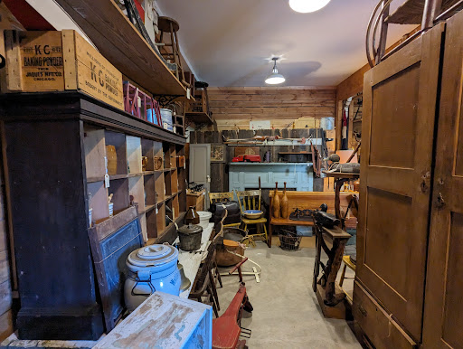 Singing Hills Antiques