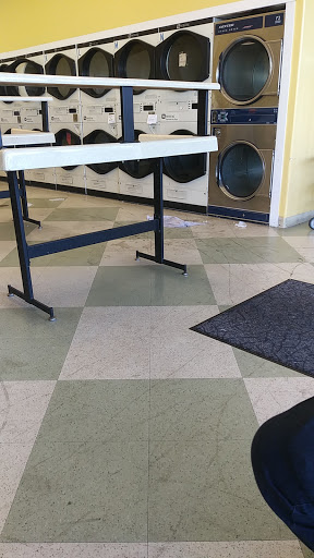 Laundromat «R & R Family Laundry», reviews and photos, 29613 Mission Blvd, Hayward, CA 94544, USA