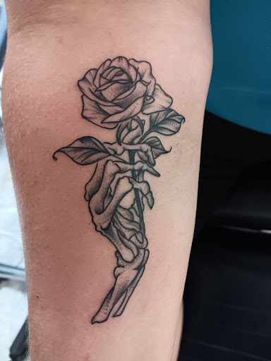 Explore little mermaid tattoo ideas, creative tattoo ideas in Fredericksburg, available at Tattoo Maker Custom ink 2