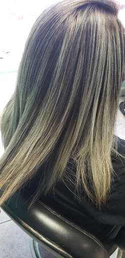 Beauty Salon «Two Friends Beauty Salon», reviews and photos, 305 E Centerville Rd, Garland, TX 75041, USA