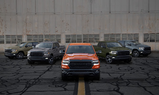 Car Dealer «Lone Star Chrysler Dodge Jeep Ram», reviews and photos, 8811 I-35, San Antonio, TX 78211, USA