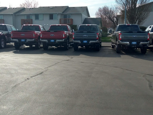 Auto Body Shop «Quick Lane at Chuck Colvin Ford», reviews and photos, 1925 OR-99W, McMinnville, OR 97128, USA