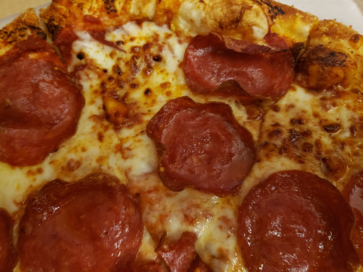 Pizza Restaurant «Schmizza Pub & Grub Broadway», reviews and photos, 628 NE Broadway St, Portland, OR 97232, USA