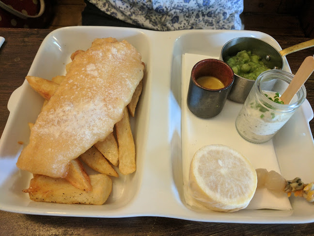 Comments and reviews of Treby Arms