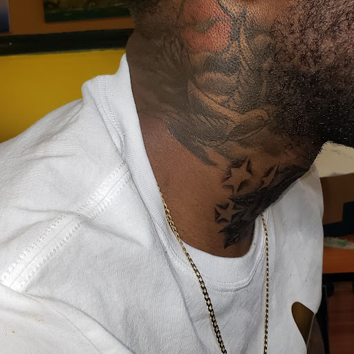 Tattoo Shop «Hollyweird Tattoos», reviews and photos, 569 GA-138, Jonesboro, GA 30236, USA