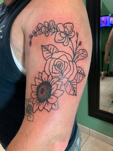 Tattoo Shop «Envy Skin Gallery», reviews and photos, 1528 Bethel Rd, Columbus, OH 43220, USA