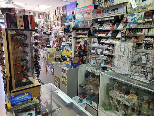 Tobacco Shop «Smoke N Stuff», reviews and photos, 4332 W Thunderbird Rd, Glendale, AZ 85306, USA