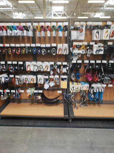 Camping Store «REI», reviews and photos, 8490 Castleton Corner Dr, Indianapolis, IN 46250, USA