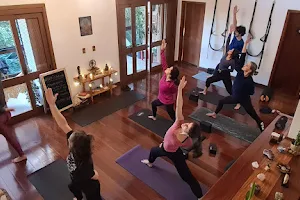 SOHAM YOGA ESTÚDIO - Escola de Yoga image