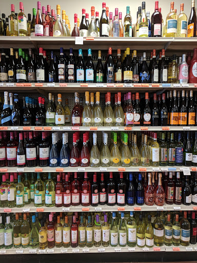 Wine Store «Marketview Liquor», reviews and photos, 1100 Jefferson Rd, Rochester, NY 14623, USA