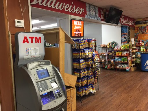 Liquor Store «Three Roads Liquors», reviews and photos, 13704 Brandywine Rd, Brandywine, MD 20613, USA